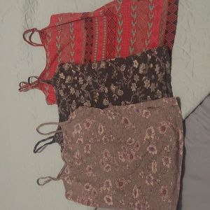 3 for$15!! 😍 3 Aeropostale Camis BUNDLE